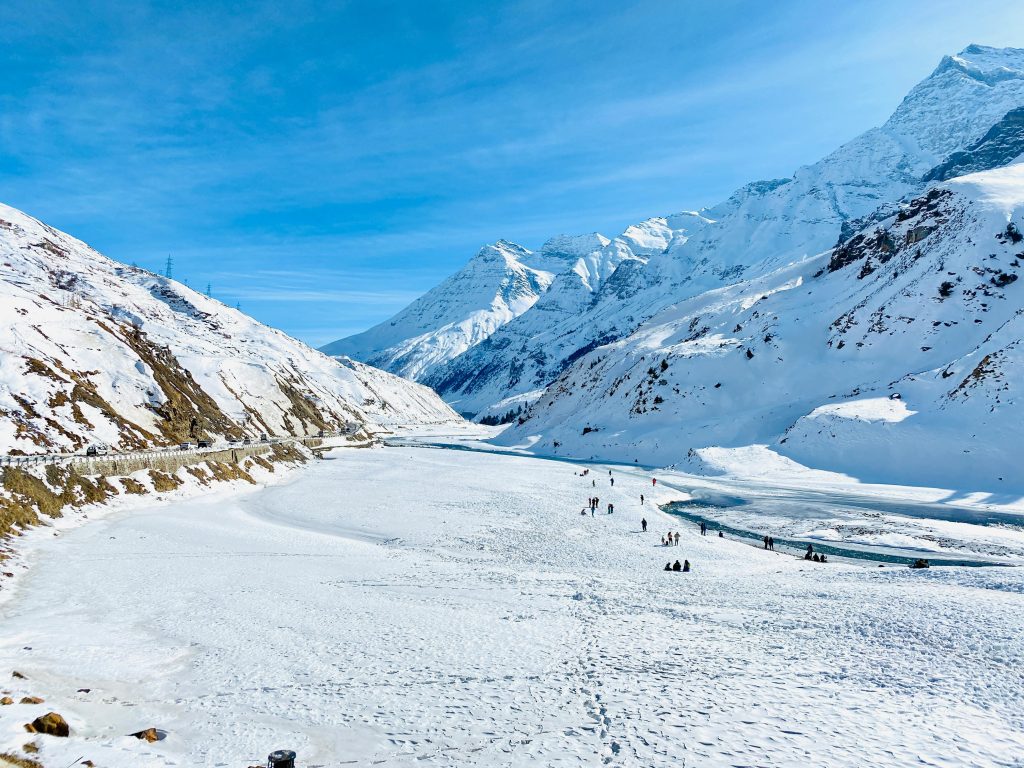 Manali June Leh highway open mountain road summer best time to visit Manali road trip